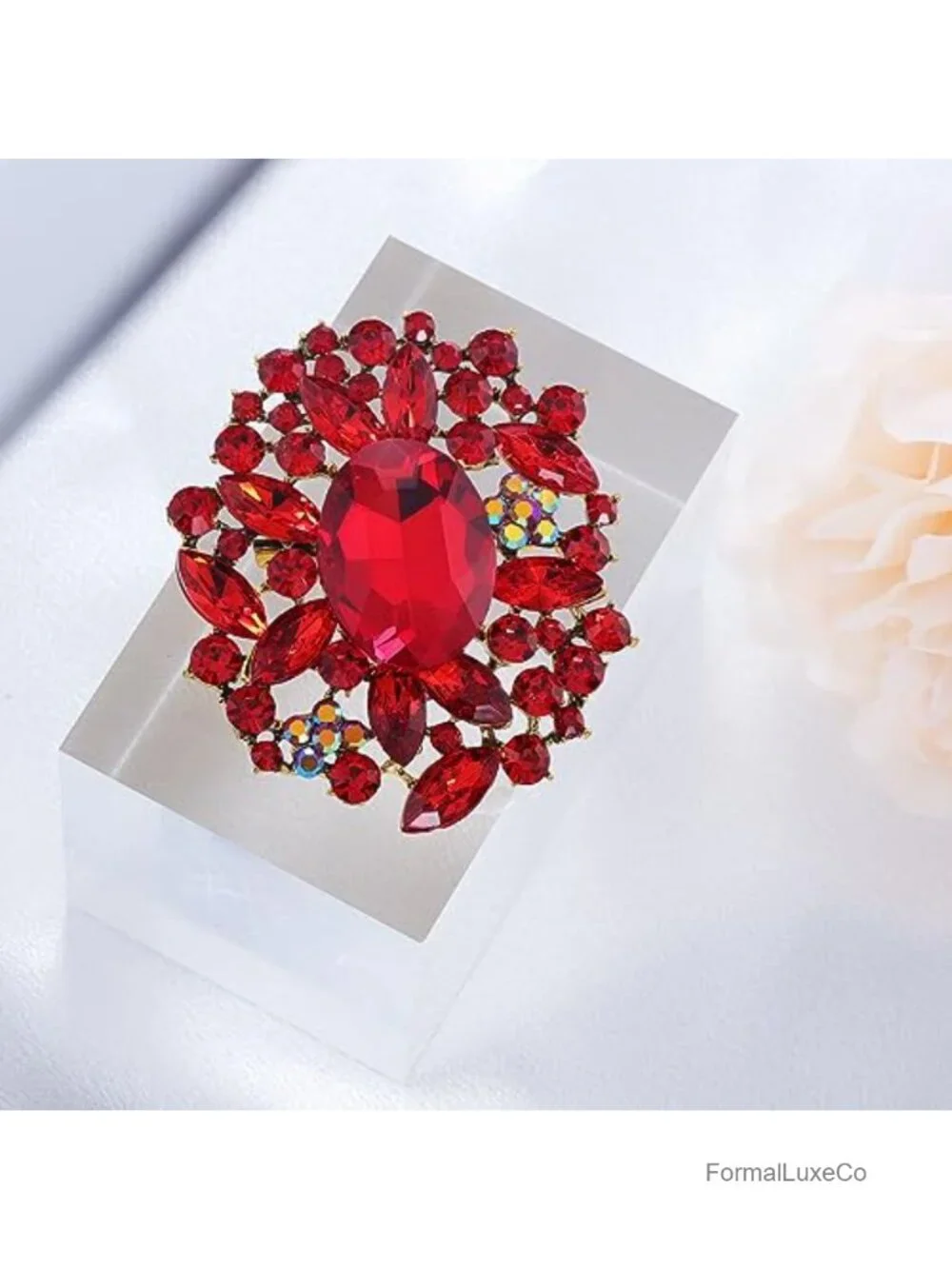 Vintage Crystal Flower Brooch Pin Women Wedding Jewelry Antique Gold Tone